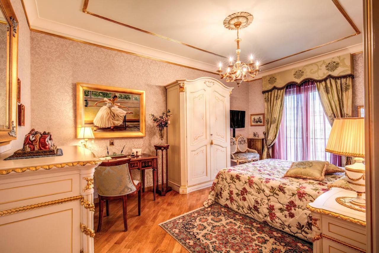 Domus Vittoria - The Luxury Quintessence Apartamento